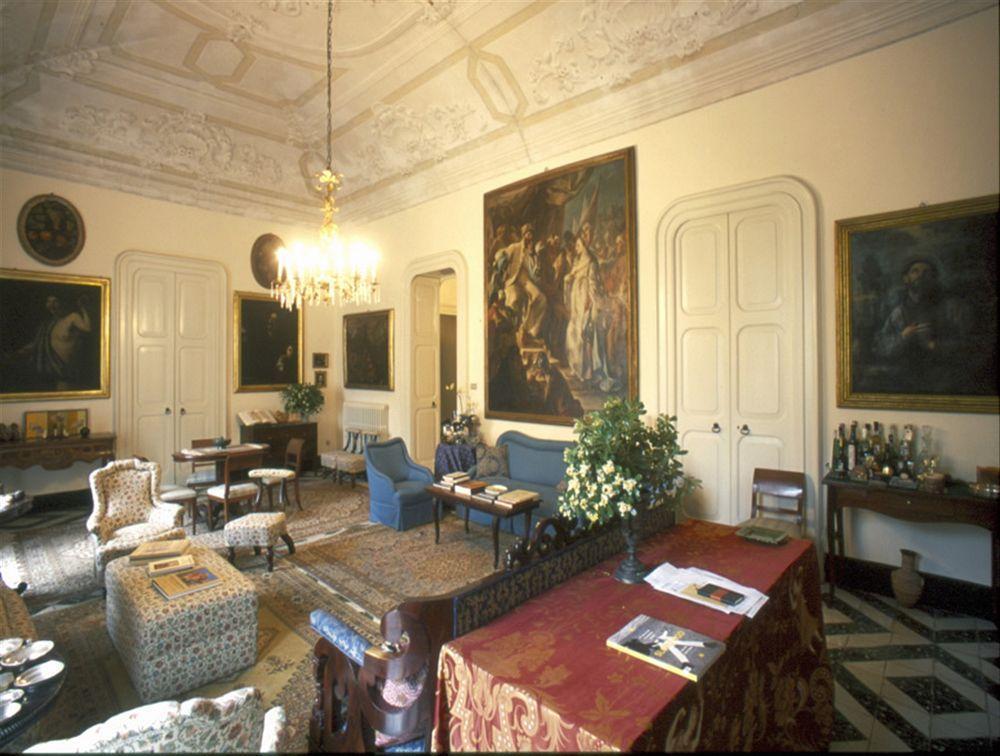 Palazzo Bernardini Suites Lecce Zewnętrze zdjęcie