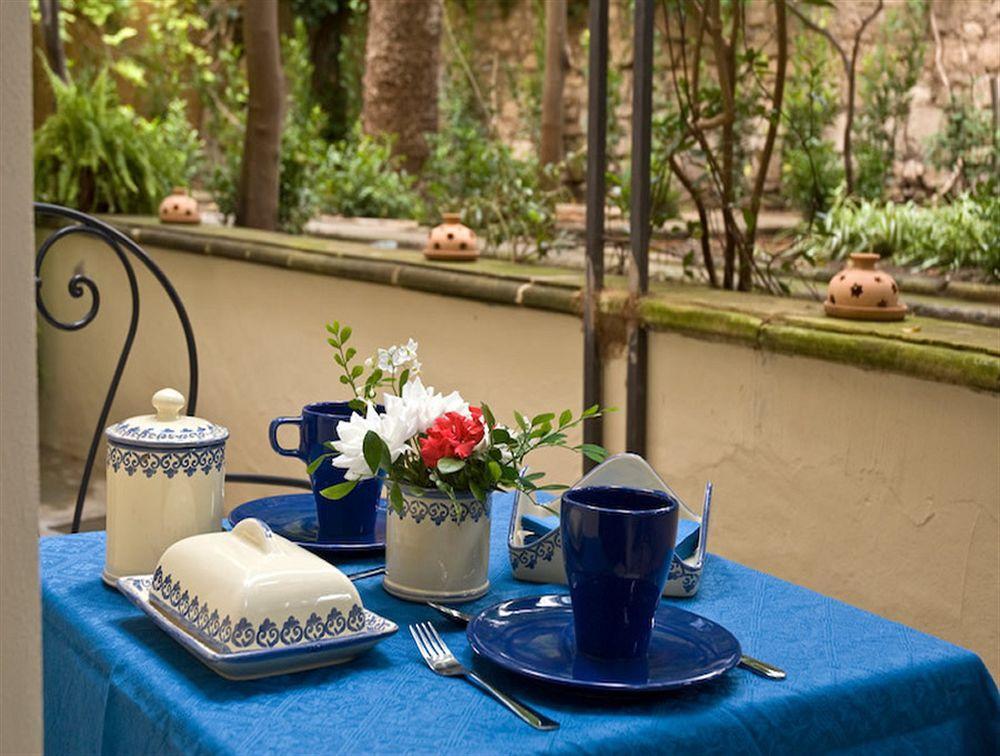 Palazzo Bernardini Suites Lecce Zewnętrze zdjęcie