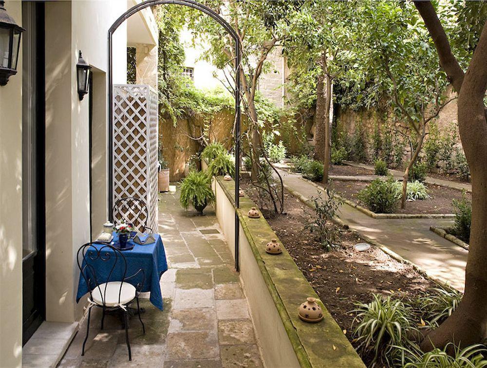 Palazzo Bernardini Suites Lecce Zewnętrze zdjęcie