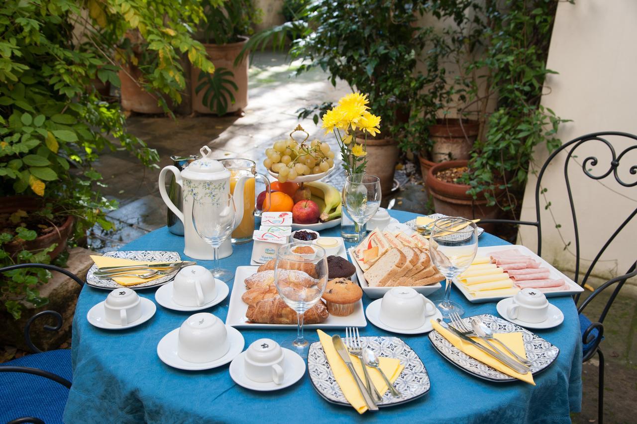 Palazzo Bernardini Suites Lecce Zewnętrze zdjęcie
