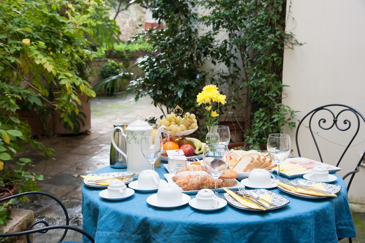 Palazzo Bernardini Suites Lecce Zewnętrze zdjęcie