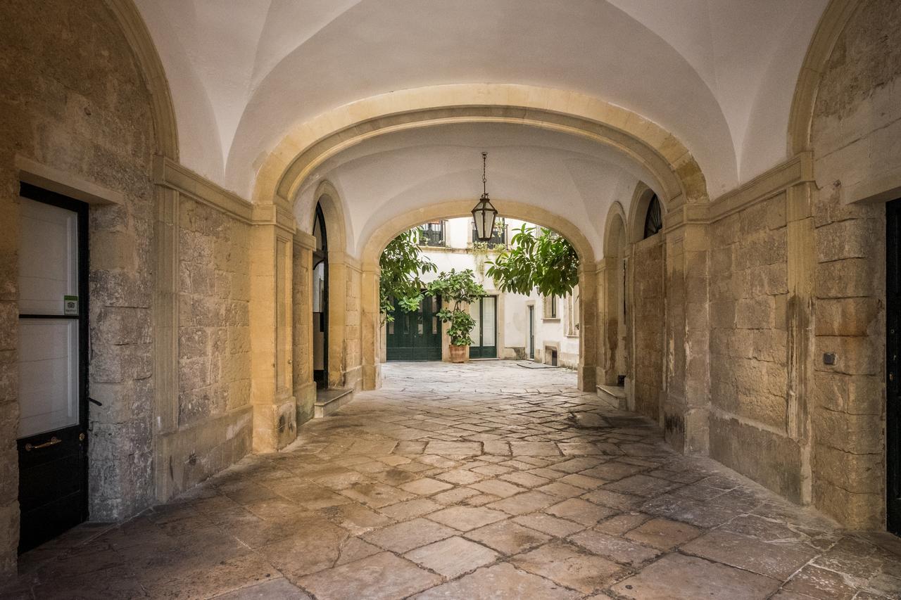 Palazzo Bernardini Suites Lecce Zewnętrze zdjęcie